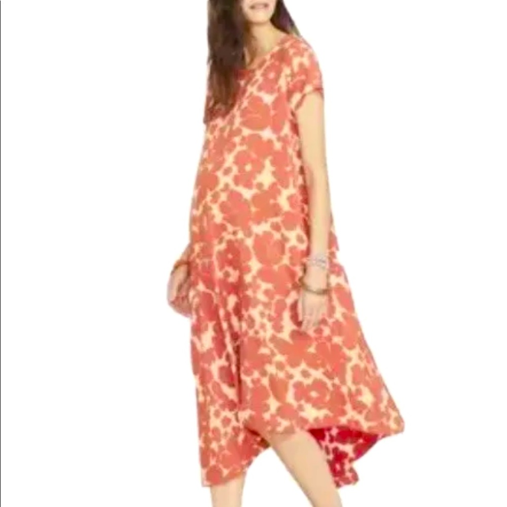 Hatch maternity flowy flower dress, size 1 equivalent to small, but can fit a M